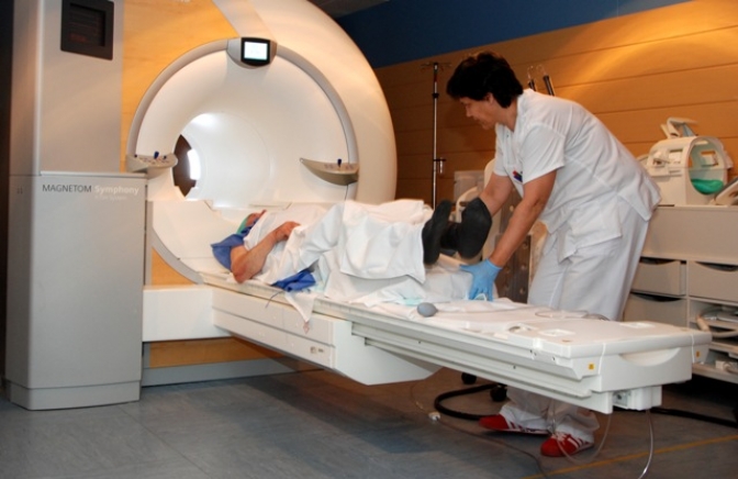 La nueva resonancia magnética del Hospital de Talavera permite bajar las derivaciones más del 80%
