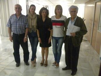 La concejal de Barrios, Felicidad Vico, mantiene un encuentro con la Asociación de Vecinos de Villacerrada y con FADEMA