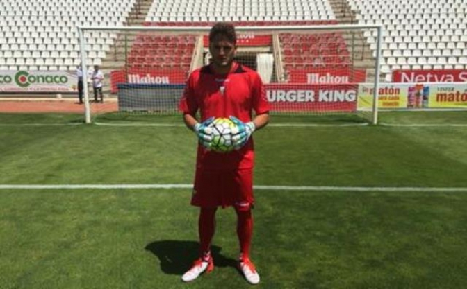 El Albacete Balompié presenta al meta Juan Carlos, procedente del Villarreal