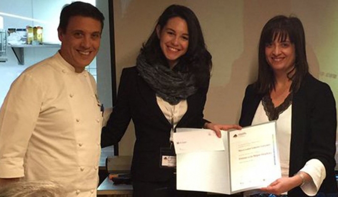 María Isabel Valiente, de Medicina Albacete (UCLM), ganadora del premio al Mejor Orador de la VIII Liga de Debate del G9
