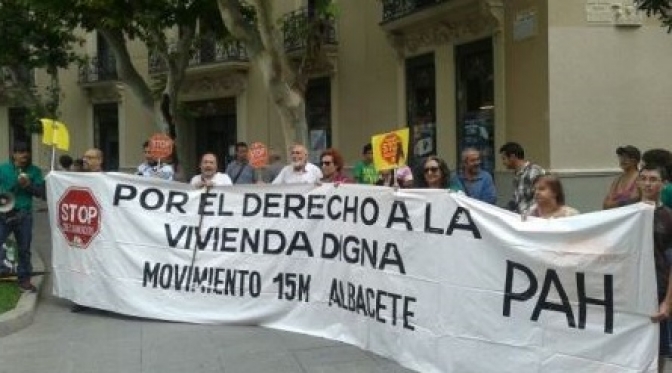 Stop Desahucios se concentrará todos los días frente a la oficina principal de Liberbank-CCM en Albacete