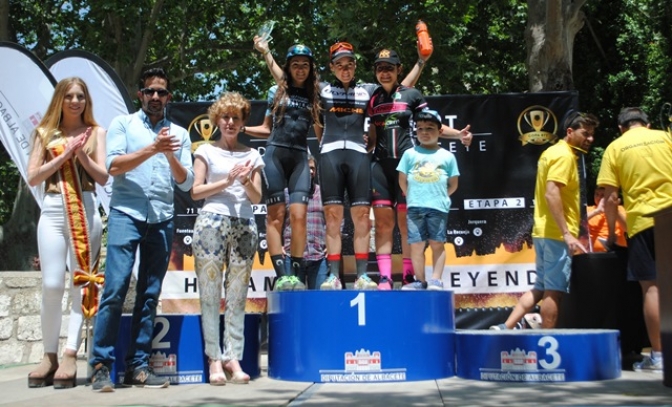 Xavi Borrás y Sardra Santanyes ganan la primera etapa de la Copa BTT, en La Manchuela