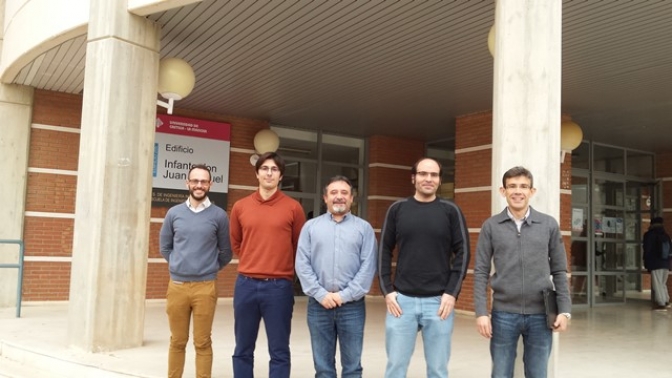 Profesores de Ingeniería Informática de Albacete imparten un curso sobre pensamiento computacional para docentes de la región