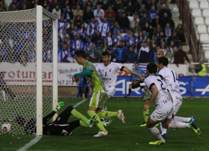 El Albacete Balompié disfruta del liderato de su grupo y sueña con el campeonato
