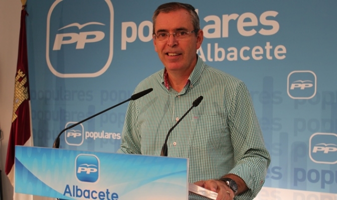 Aroca (PP) defiende que a finales de 2015 el ahorro de la Reforma de las Administraciones será de 37.000 millones de euros