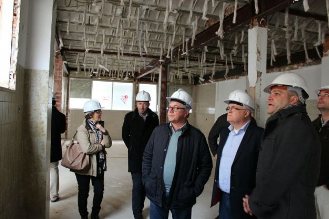 Las obras en el centro de salud 1 de Hellín continúan en su fase prevista con los trabajos de demolición