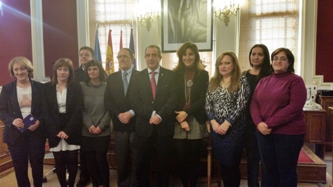 Presentado en Hellín el ‘Programa Clara’, con la colaboración de Ayuntamiento e Instituto de la Mujer