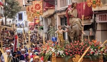 El Ayuntamiento de Hellín destina 35.000 euros en 31 iniciativas para cofradías y hermandades