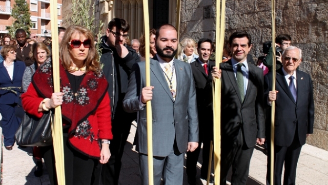 Procesión de la bendición de las Palmas en Albacete en un Domingo de Ramos de buena temperatura