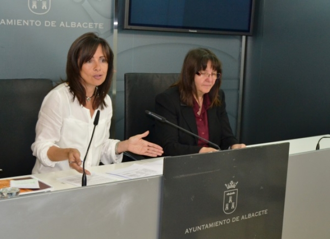 PSOE e IU emplazan a Carmen Bayod a no despreciar al Consejo de la Mujer por dar su opinión sobre la Ley del aborto