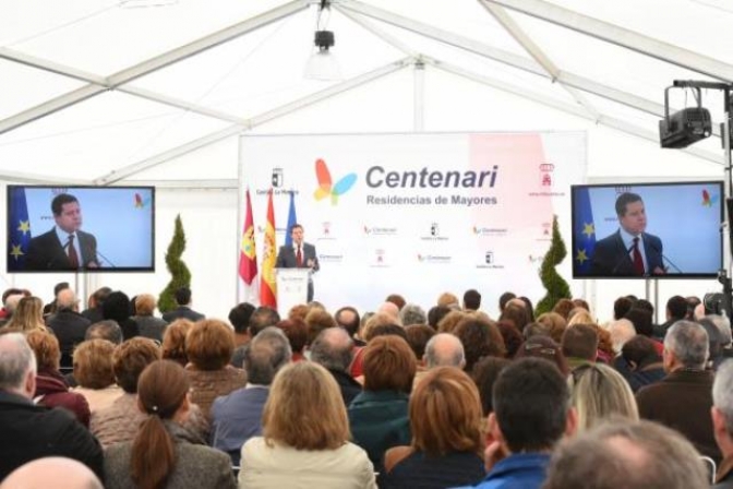 García-Page afirma que Castilla-La Mancha estará en pocos años a la cabeza en atención a mayores y a la dependencia