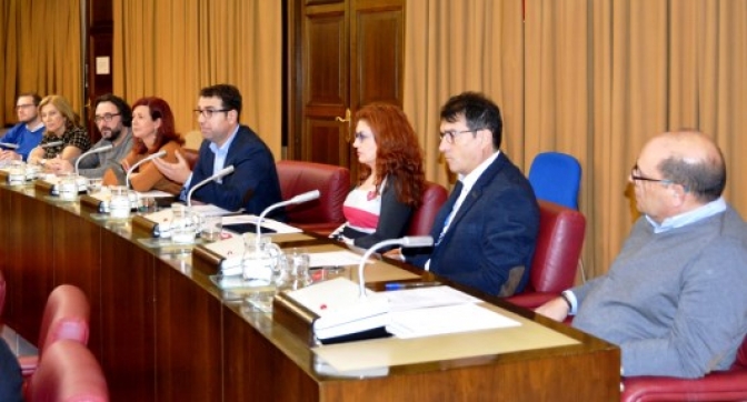 El PSOE de Albacete sacó adelante en el pleno sus propuestas sobre Romica y el sector del taxi