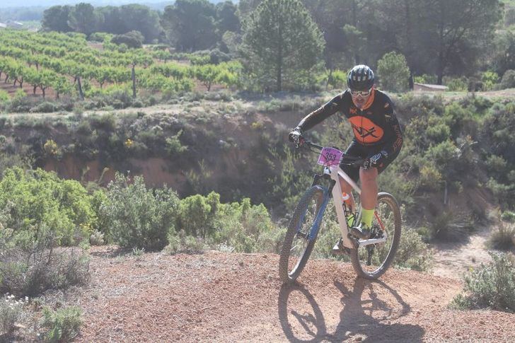 La BTT Ironmanchuela celebra su 20ª edición en Casas Ibáñez con 224 corredores