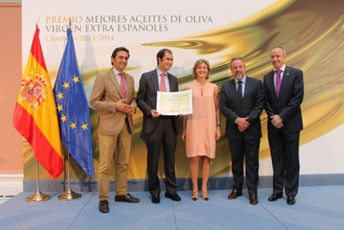 Entregados los premios ‘Mejores Aceites de Oliva Virgen Extra Españoles 2013-2014’