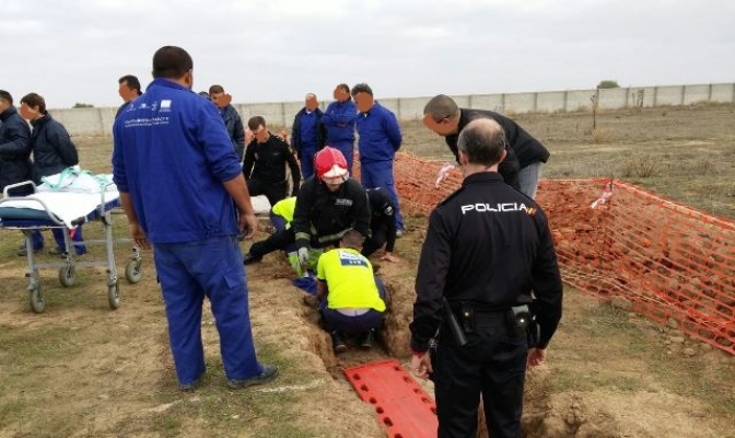 Trasladado al hospital un trabajador del Plan de Empleo que sufrió un accidente junto al cementerio de Albacete