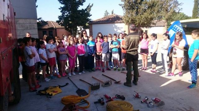 Trabajadores del Plan INFOCAM forman a los escolares de Castilla-La Mancha en la prevención de incendios