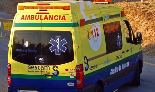 Un persona fallecida y seis heridas tras la colisión entre un camión y dos turismos en Tébar (Cuenca)