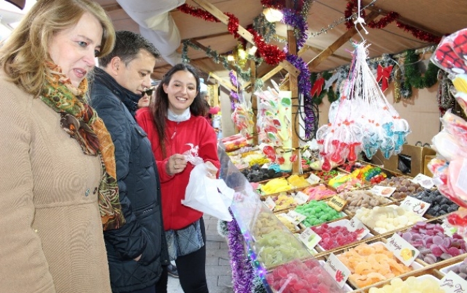 Los albaceteños ya pueden disfrutar, hasta el 7 de enero, de sus mercados navideños