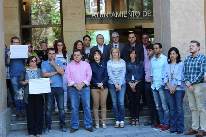 El Ayuntamiento de Albacete guarda un minuto de silencio ante el atentado de Londres trasladando su solidaridad