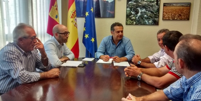 UPA Albacete explica al director provincial de Agricultura la complicada situación del campo albaceteño