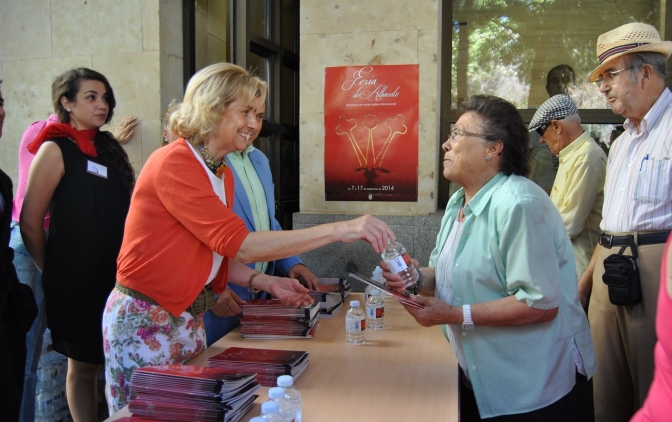 La presentación y reparto del Programa de Feria 2014, preámbulo de la fiestas de Albacete