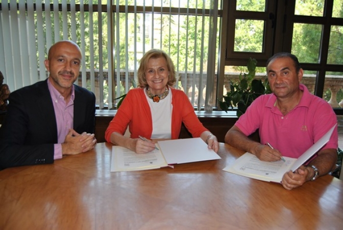El Ayuntamiento de Albacete aportará 30.000 euros a FUDECU para la promoción y el desarrollo de la industria cuchillera