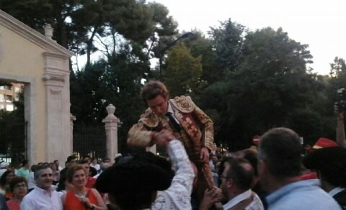 Pepe Moral ejecutó los mejores pases de la primera corrida del abono taurino de Albacete (avance)