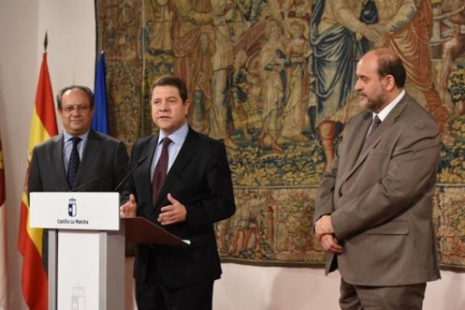 García-Page destaca la importancia de haber cumplido los objetivos de déficit del 0,7% en 2016