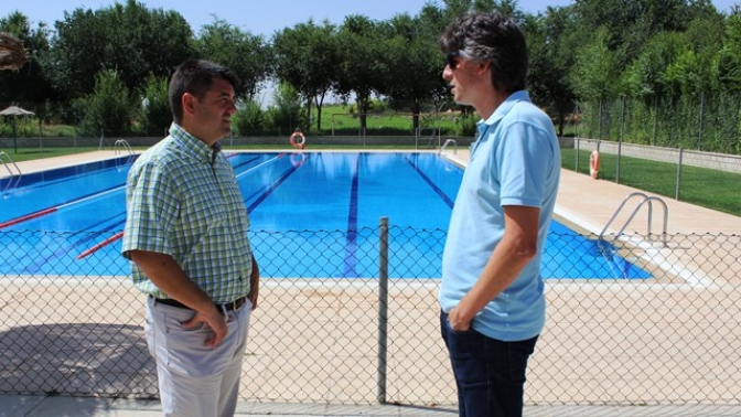 El concejal de Deportes señala que las piscinas de las pedanías de Albacete cumple con las expectativas de los vecinos