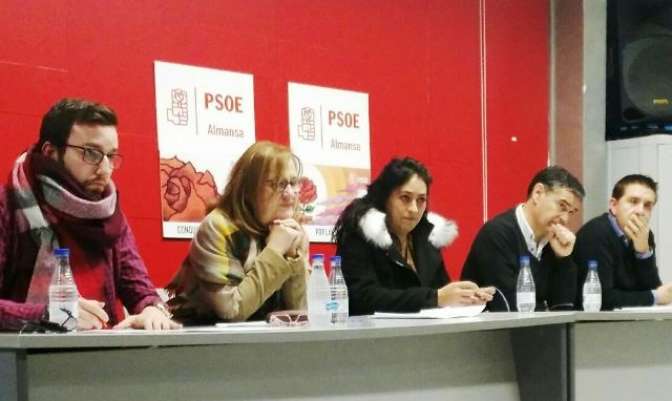 González Ramos y Cabañero apuestan en Almansa porque la militancia del PSOE participe en los procesos internos “siempre desde el respeto”