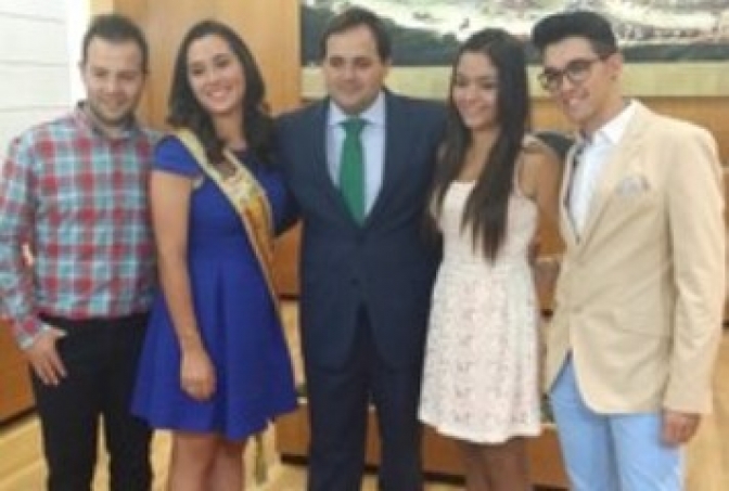 María José Gorreta Iniesta ha sido elegida Reina de las Fiestas Mayores 2015