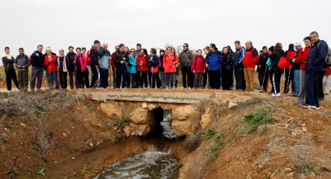 La V Ruta Provincial de senderismo organizada por la Diputación hizo un recorrido por la ‘Ruta del Camino del Molino’ por Madrigueras