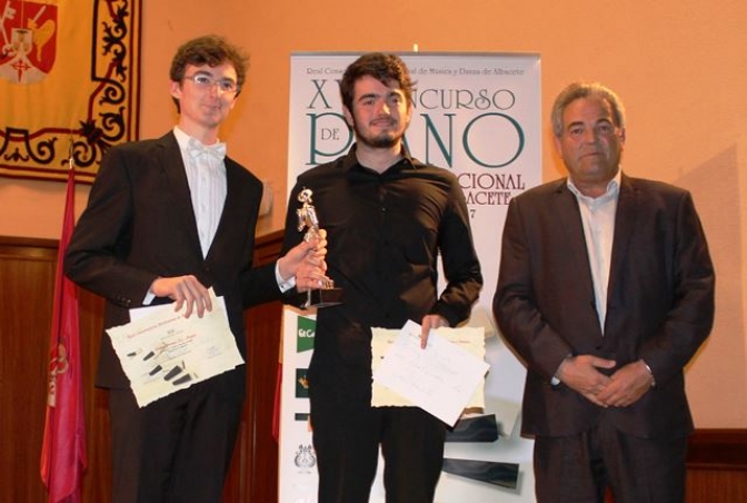 Lázaro Fernández y Noel Redolar, ganador del XI Concurso de piano Diputación de Albacete