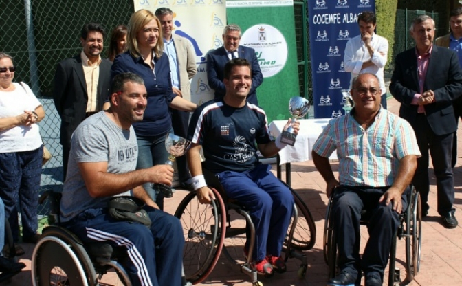 Enrique Siscar se adjudica por segunda vez el trofeo Ciudad de Albacete de tenis en silla de ruedas
