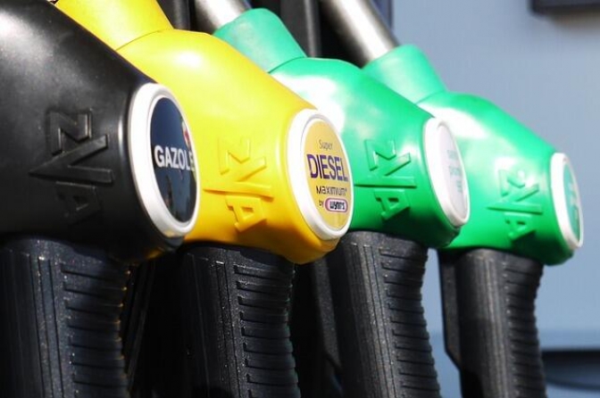 CNMC multa a 7 gasolineras, 1 de Albacete, por no informar de ventas anuales