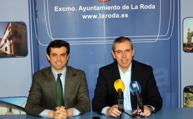 El delegado de la Junta presentó en La Roda el programa Empresa-Empleo