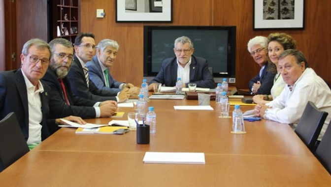 Castilla-La Mancha estudia crear un plan de educación inclusiva y una comisión mixta