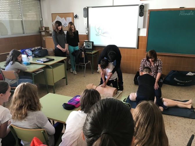 La 'Semana Saludable' acoge talleres sobre primeros auxilios en el CEIP Parque Sur de Albacete