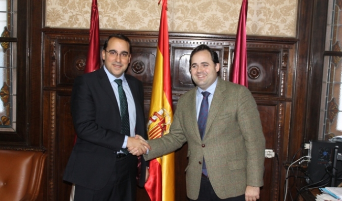 Convenio entre Globalcaja y la Diputación de Albacete para el consorcio de servicios sociales