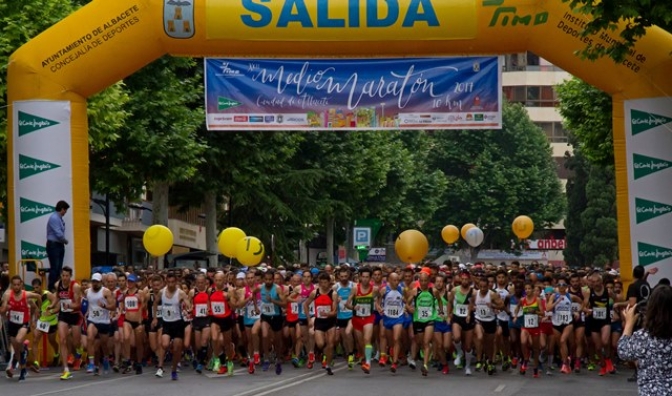 Iván Fernández y Pamela Cherotich ganaron el XXII Medio Maratón de Albacete