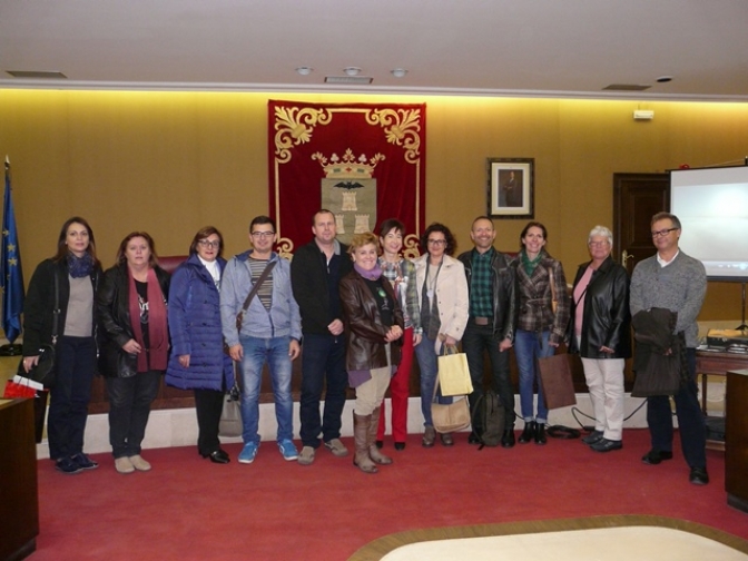 La concejal de educación de Albacete da la bienvenida a los profesores llegados del programa Erasmus +
