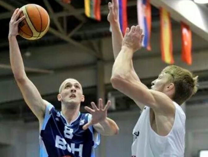 Sandro Gacic, un base de 18 años, nuevo fichaje del Albacete Basket