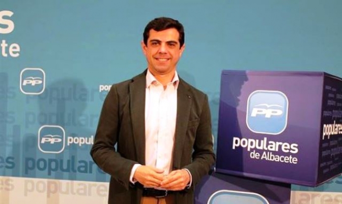 Javier Cuenca une su voz al ‘coro’ de dirigentes del PP de Castilla-La Mancha que pide a Cospedal que siga al frente del partido