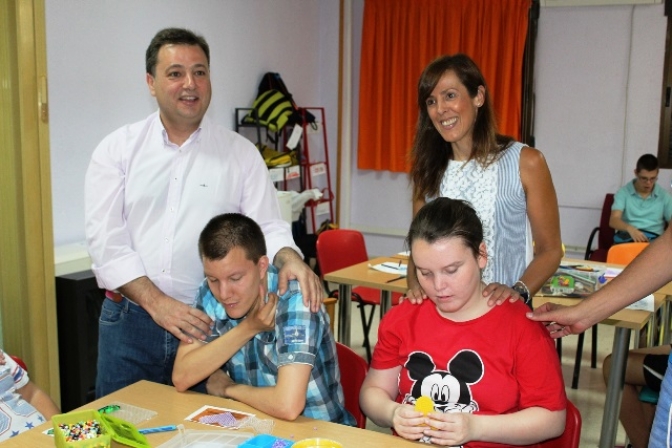 El Ayuntamiento de Albacete aporta 6.000 euros para el desarrollo de las escuelas de verano de Asprona