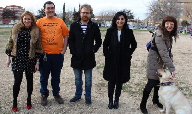El Ayuntamiento de Albacete habilita 53.000 metros cuadrados en cinco solares dedicados al esparcimiento de perros