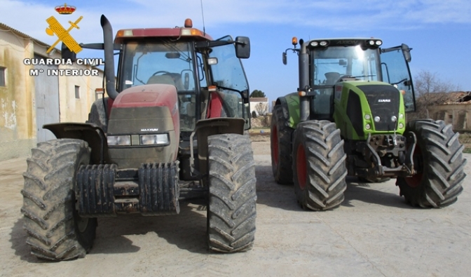 La Guardia Civil detiene a cuatro personas en Albacete por el robo de dos tractores valorados en 80.000 euros