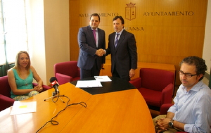 Acuerdo entre Ayuntamiento de Almansa y FEDA en materia de asesoramiento a emprendedores