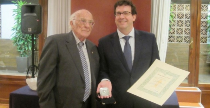 La UCLM, galardonada con el Premio Excelente 2014 al mérito numismático por ‘Cuenca: la historia en sus monedas’
