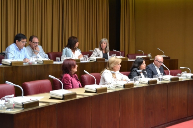 El PSOE acusa a la alcaldesa de reducir casi en la mitad la inversión en el Plan de Empleo Municipal