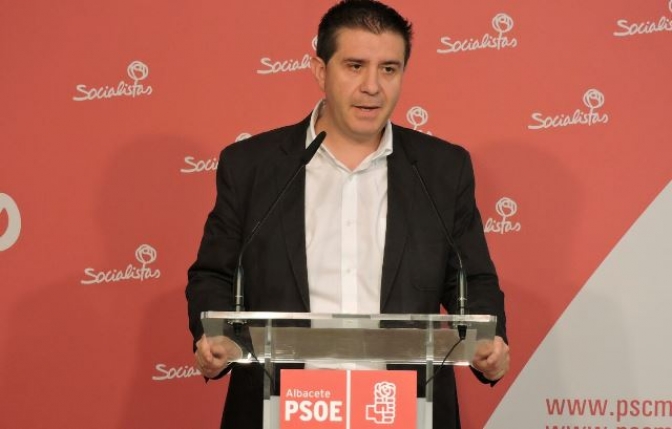Cabañero (PSOE) asegura que con Cospedal hay menos médicos, menos plazas MIR y menos ayudas a dependientes
